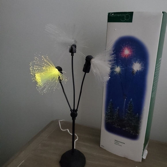 Rare Department 56 Village Accessories Fireworks - Picture 1 of 11